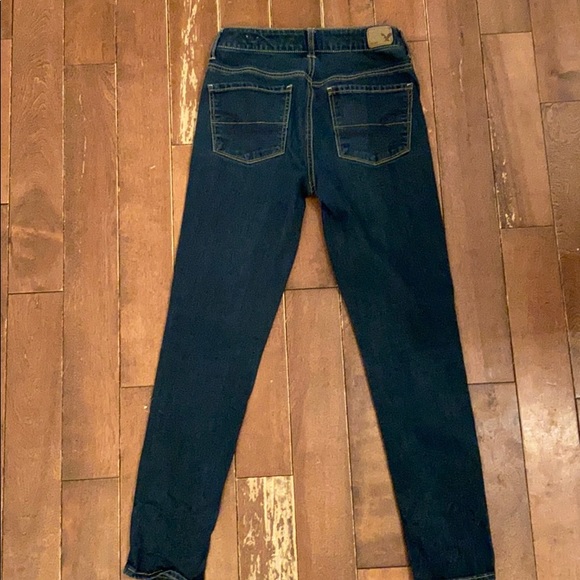 American Eagle High rise dark wash jeans - Picture 2 of 4